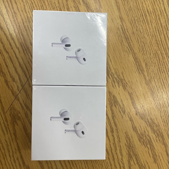 AIRPODS PRO SECOND GENERATION - Picture 1 of 5